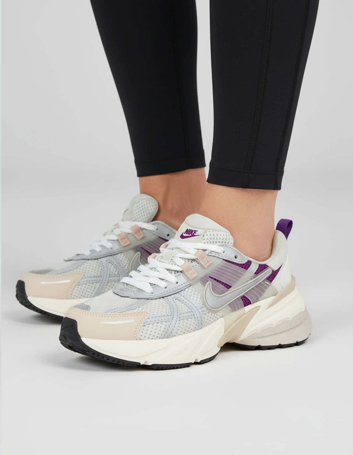 کفش دویدن زنانه نایک Nike V2K Run W