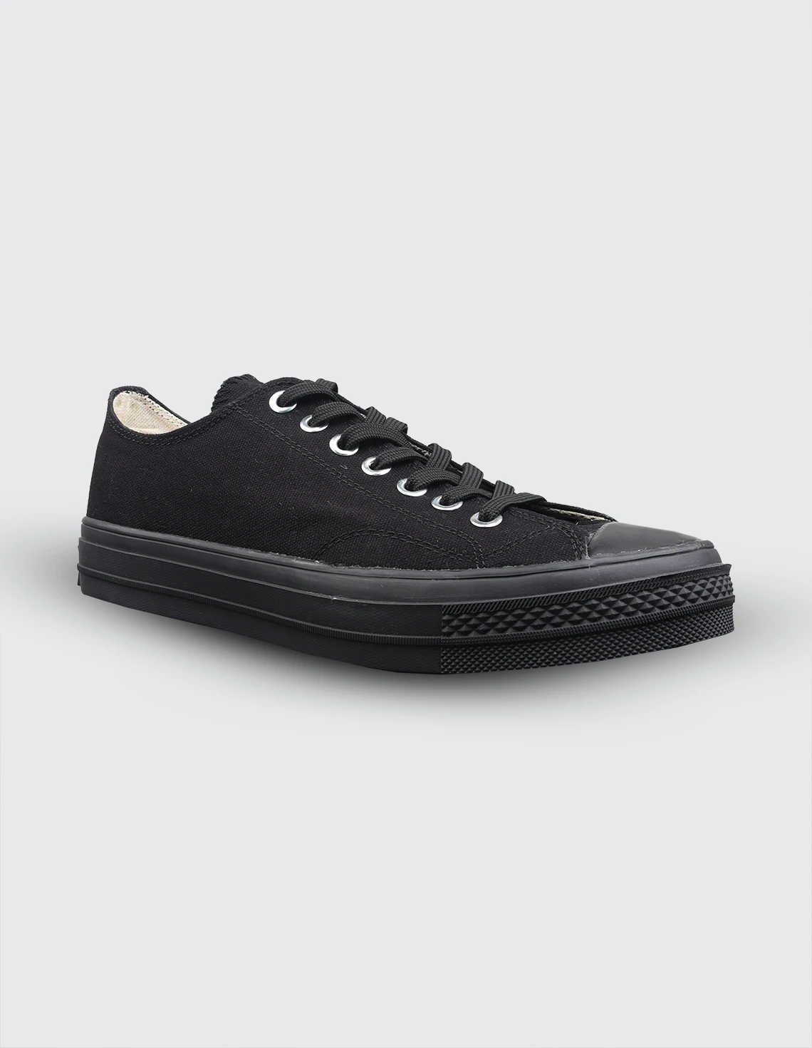 کفش روزانه مردانه کانورس Chuck Taylor All Star M