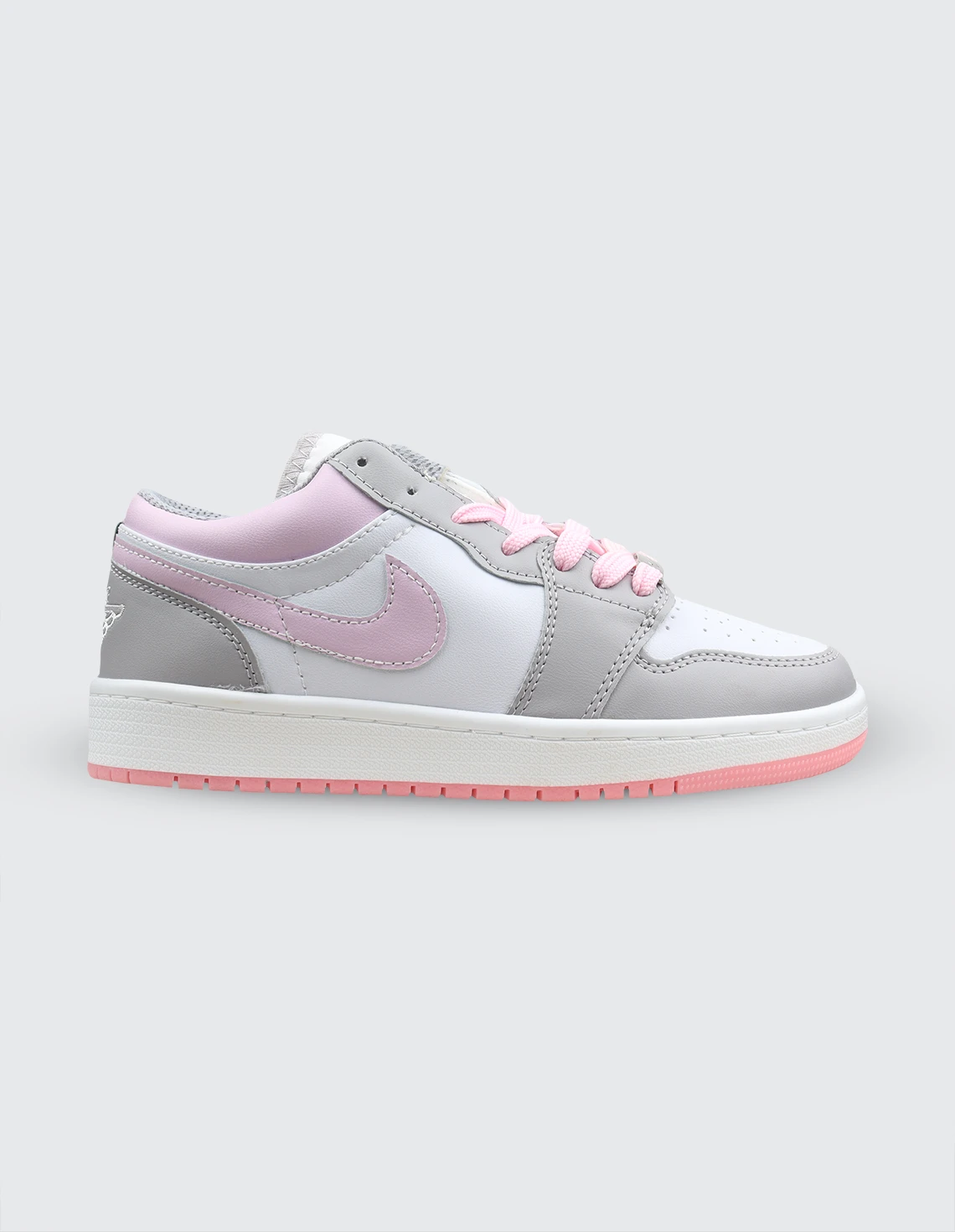 کفش روزانه زنانه نایک Nike Air Jordan 1 Low LX W
