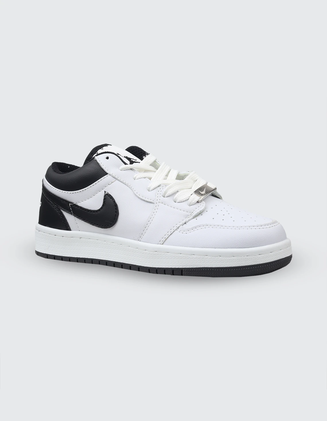 کفش روزانه زنانه نایک Nike Air Jordan 1 Low LX W