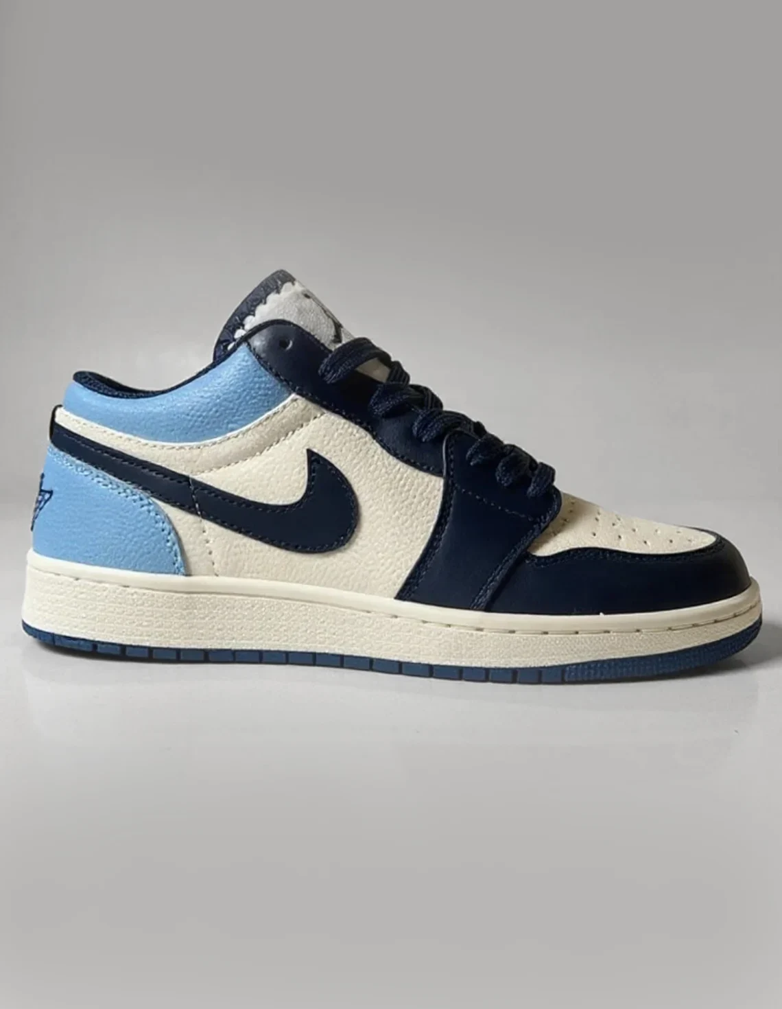 کفش روزانه مردانه نایک Nike Air Jordan 1 Low LX M