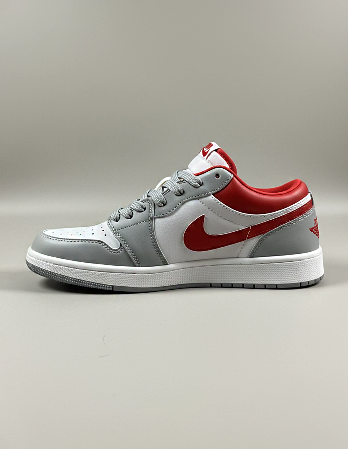 کفش روزانه زنانه نایک Nike Air Jordan 1 Low LX W