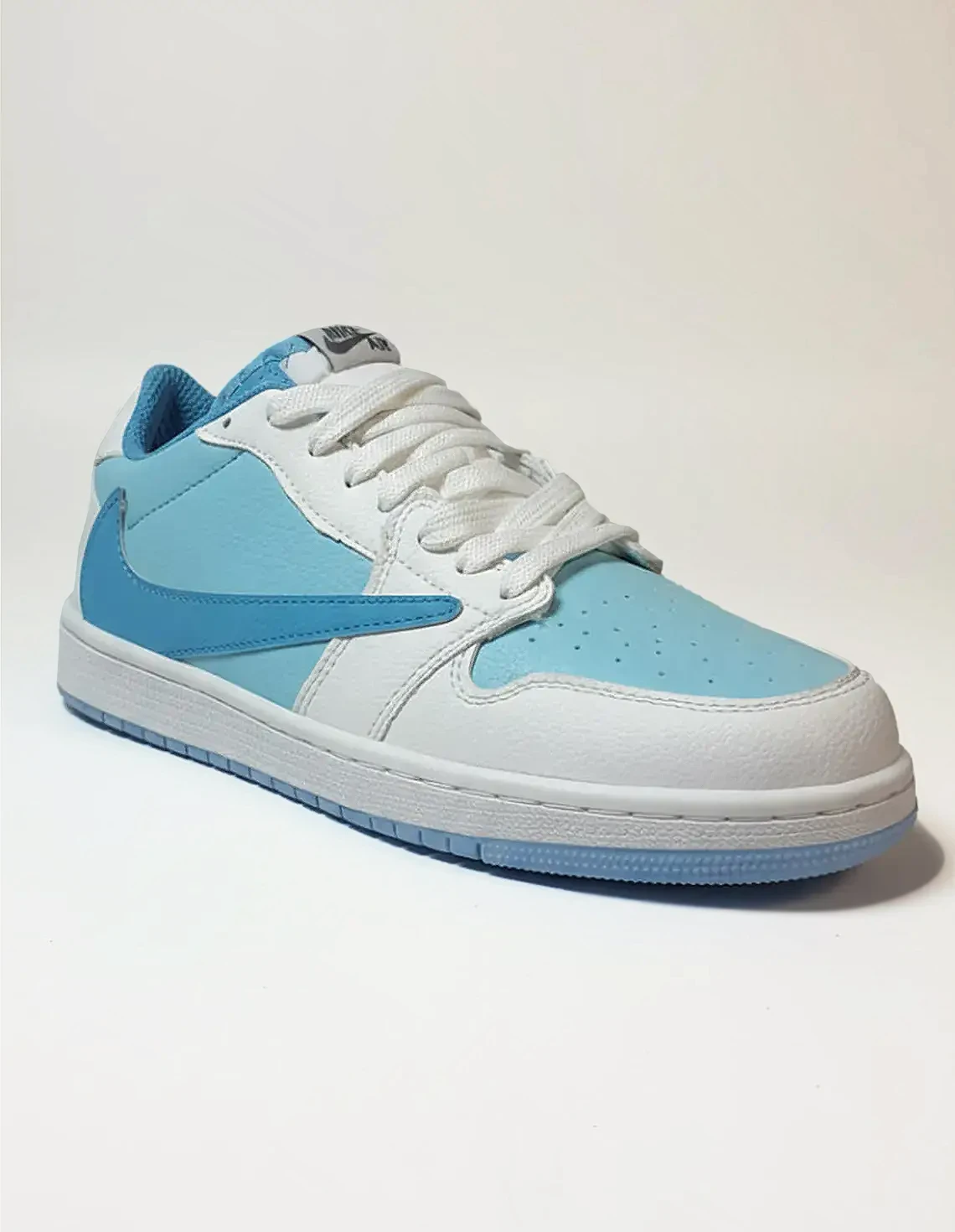 کفش روزانه زنانه نایک Nike Jordan 1 Low Travis Scott W