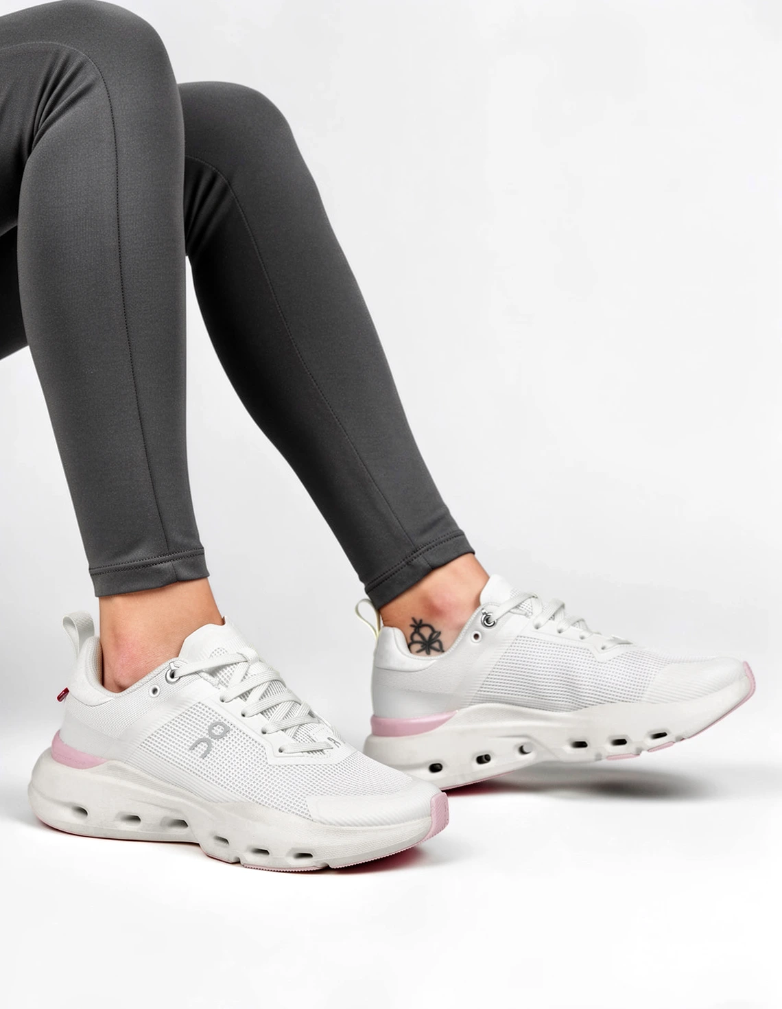 کفش دویدن Unisex آن رانینگ Cloud Peak U