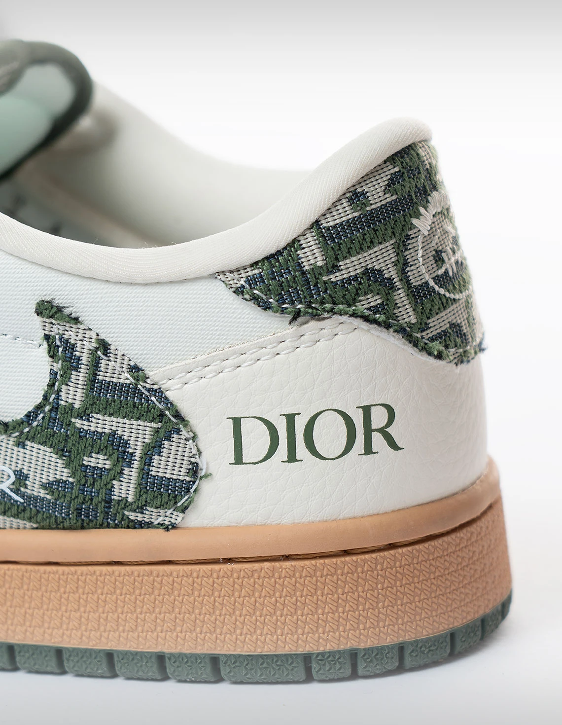 کفش روزانه مردانه نایک Nike Air Jordan 1 Travis Scott  Dior M